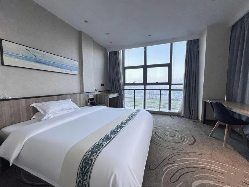 Guanlan Hotel - Image 1