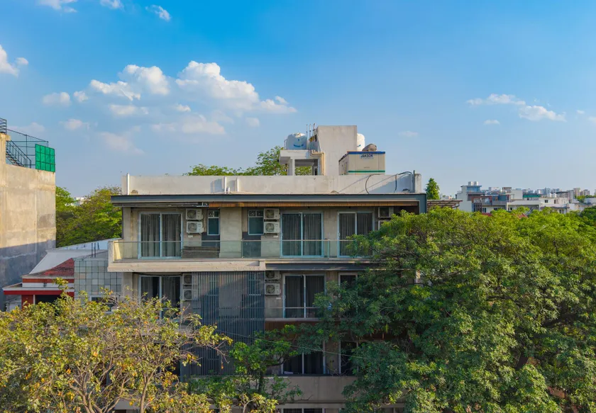 Alaya Stays Liv Regalia Serviced Apartments - Image 1