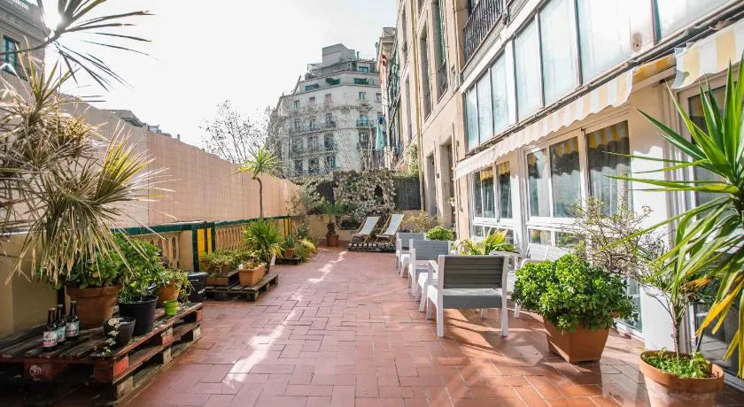 360 Hostel Borne - Image 1