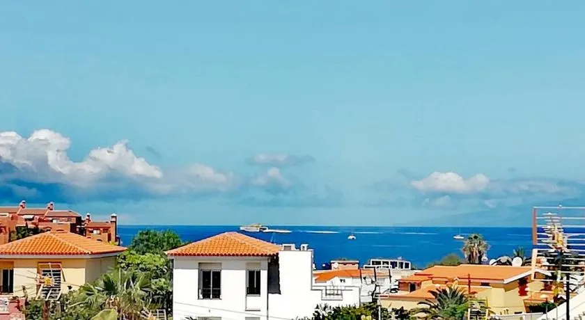 Semi-detached villa sea views, huge terrace, close beach - Image 1