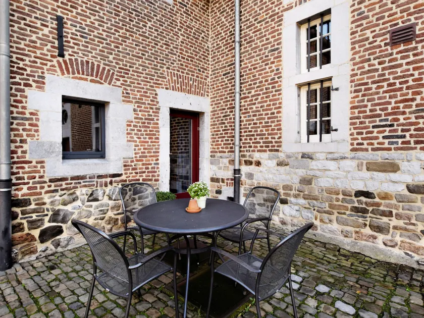 Lovely Holiday Home in Richelle with Barbecue - Image 1