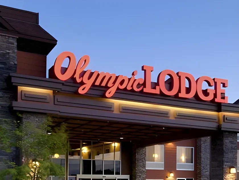 Olympic Lodge by Ayres - Image 1