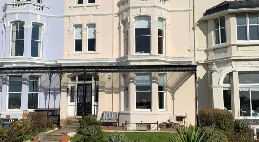 Aberley House - Image 1