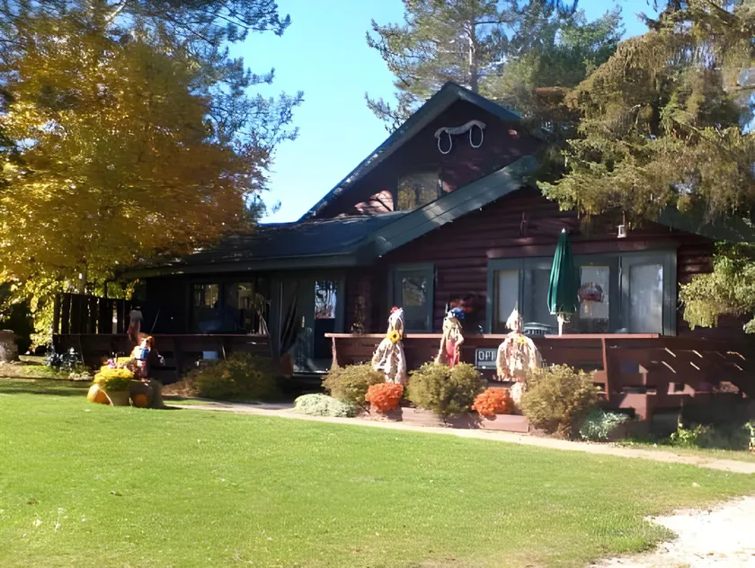Lakewoods Cottage - Image 1