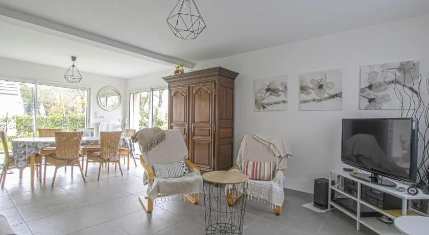 La maison des marronniers - Image 1
