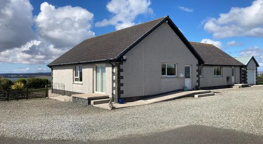 Seaview Bed & Breakfast - Image 1