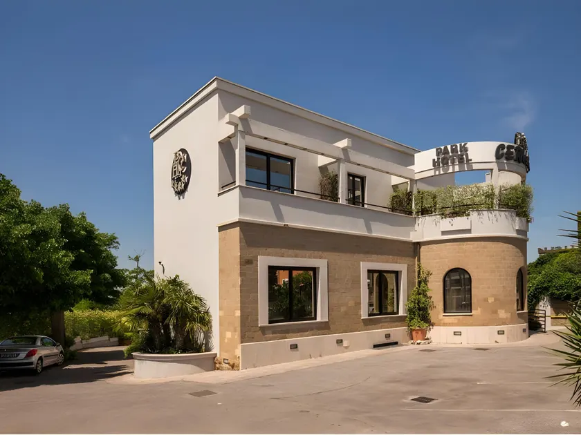 Cervara Park Hotel - Image 1