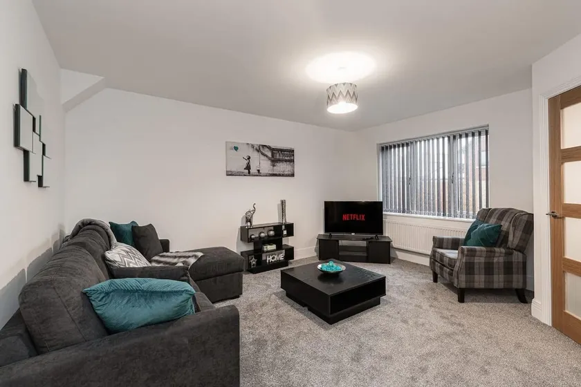Tannery House - 3 Bedrooms, Parking, Wi-Fi, Garden - Image 1