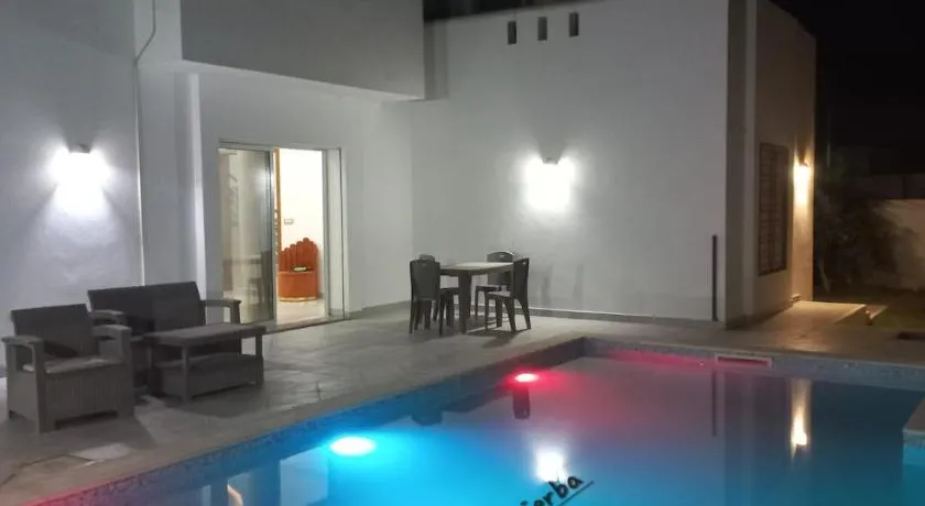 Belle villa avec piscine 3 chambres dont 2 suites - Image 1