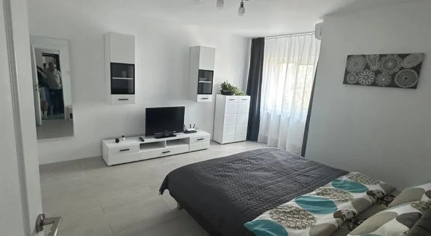 Oma Ra - Image 1
