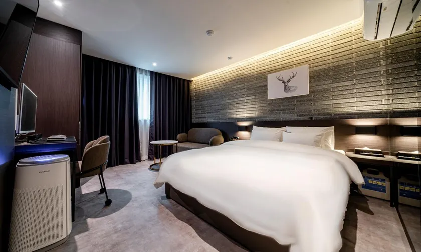 Chungju Urban Brown Hotel - Image 1