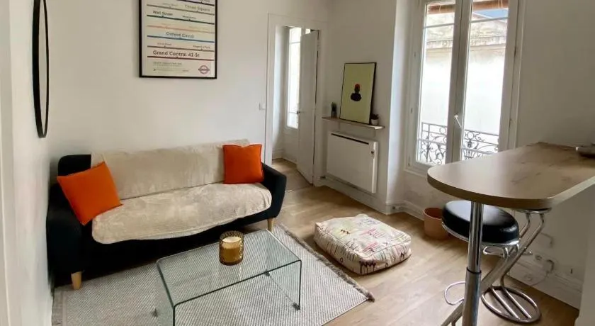 Elevate your home Clichy - Image 1