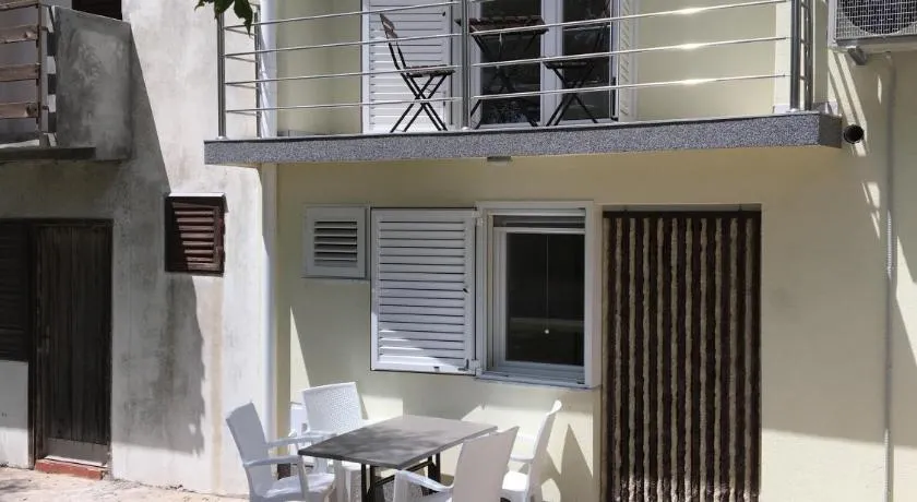 House Mima - Image 1