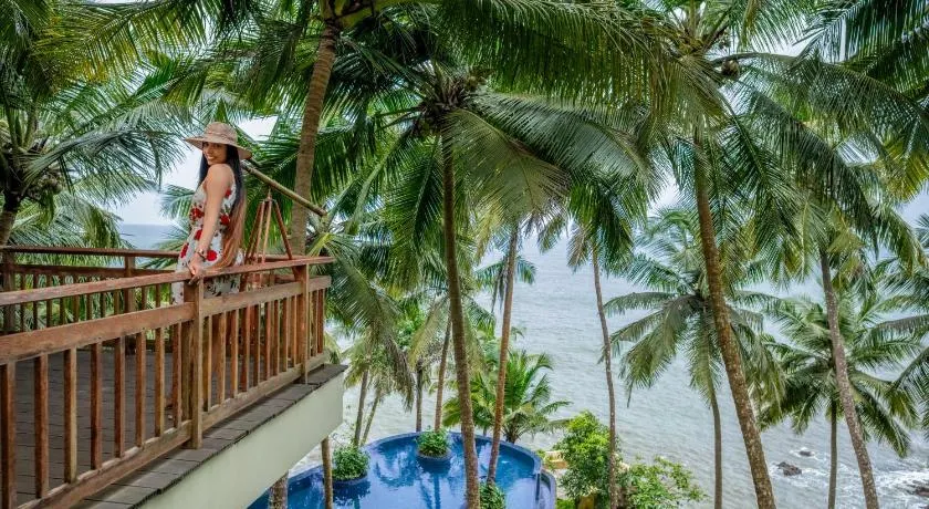 Seascape Beach Retreat - Image 1
