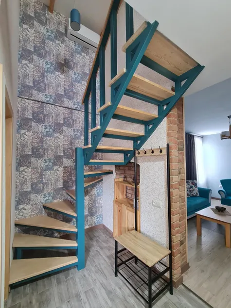 ApartTen 2BR Apt - Image 1