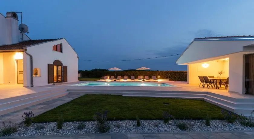 Villa Bosa - Image 1