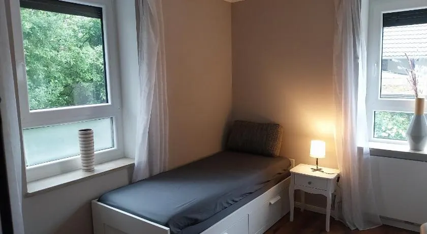 Bad Aibling City Apartment Zimmer - Image 1