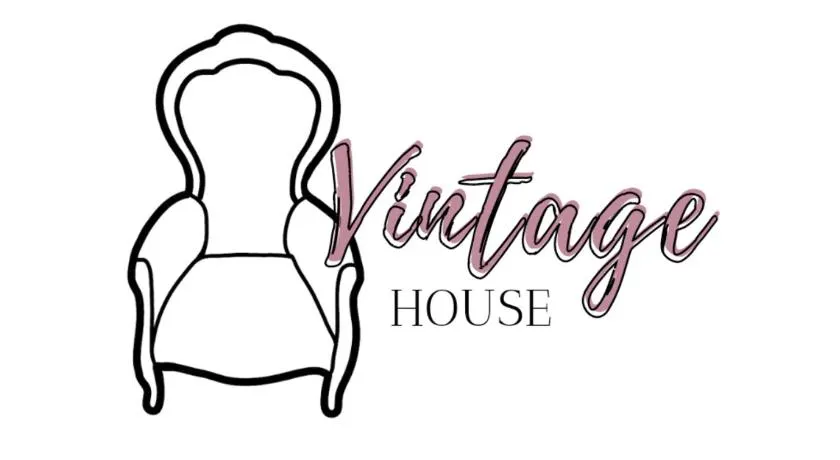 Vintage House - Image 1