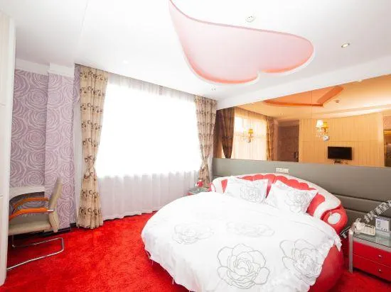 Minghao Hotel - Image 1