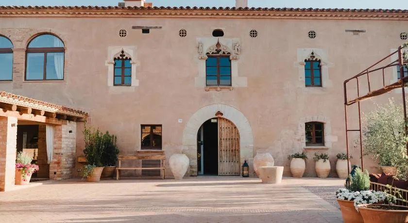 Hotel-Masia Can Farrés - Image 1