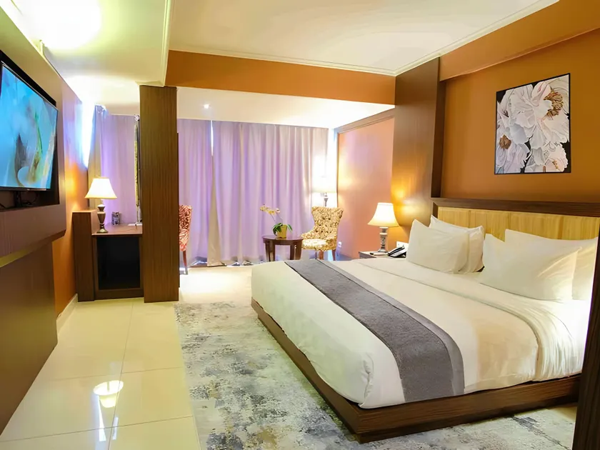 Sapphire Sky Hotel & Conference - Image 1