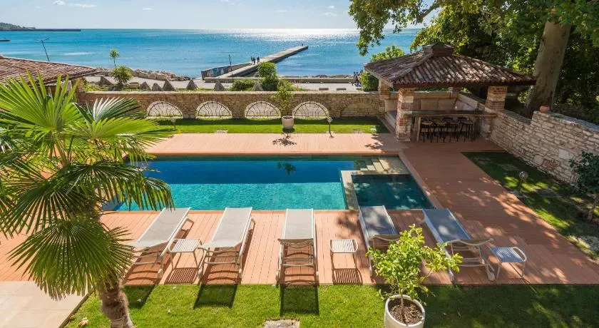 Seaside Luxury Beach Vacation Villa - Balchik - Image 1
