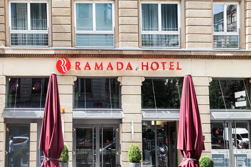 Ramada by Wyndham Frankfurt Central Station - Image 1