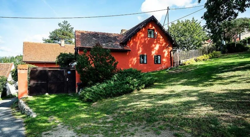 Rusty's Cottage - Image 1