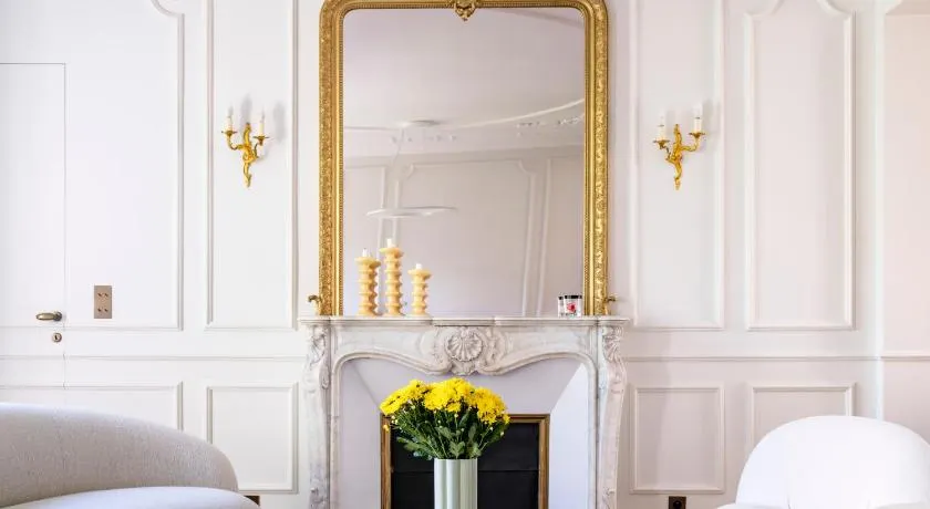 Appart Haussmannien luxe - 2 chambres, Champs-Élysées - Image 1