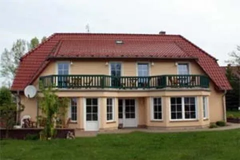 Landsitz Rügen - Image 1
