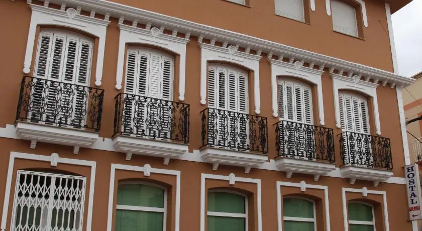 Hostal Avenida - Image 1