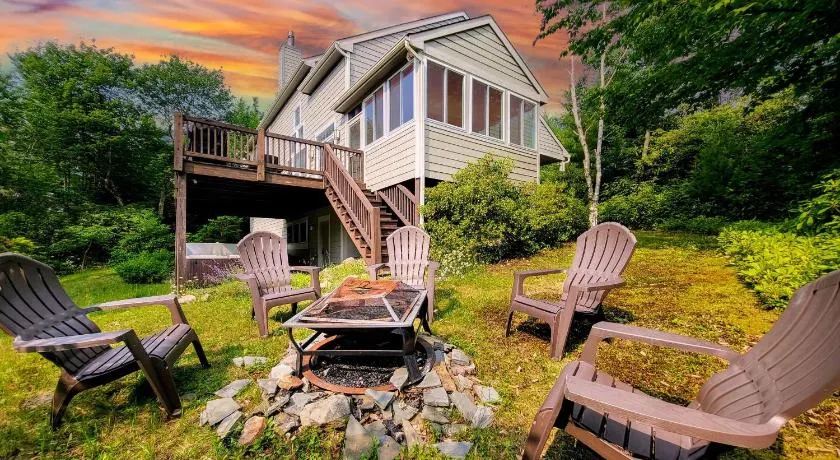 The Nest at Pinecrest by AvantStay - Image 1