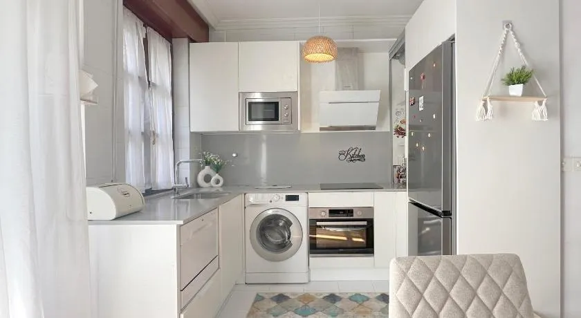 Apartamento con jardín y Parking en Santurce - Image 1