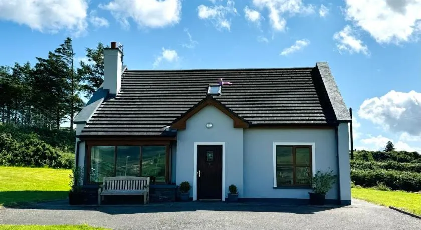 No's 6, 8 & 9 Dingle Lispole Holiday Homes - Image 1