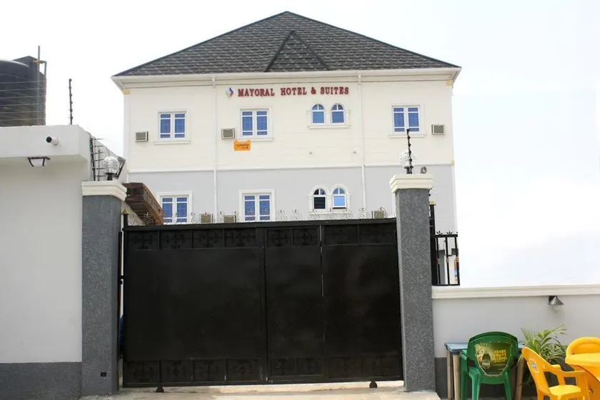 Mayoral Hotel & Suite - Image 1