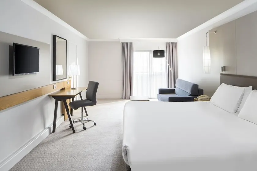 HOLIDAY INN PLYMOUTH - Image 1