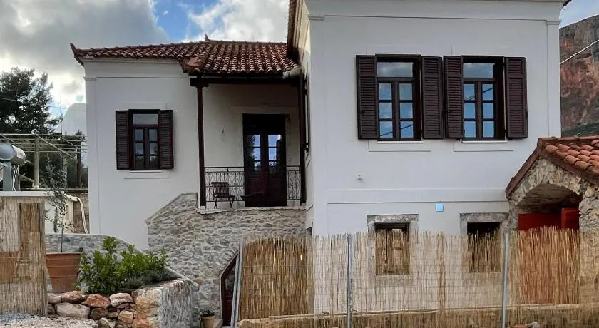 The Red Cliffs Villa - Image 1