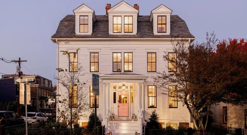 134 Prince - Luxury Boutique Hotel - Image 1