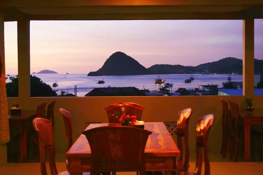 Komodo Lodge - Image 1