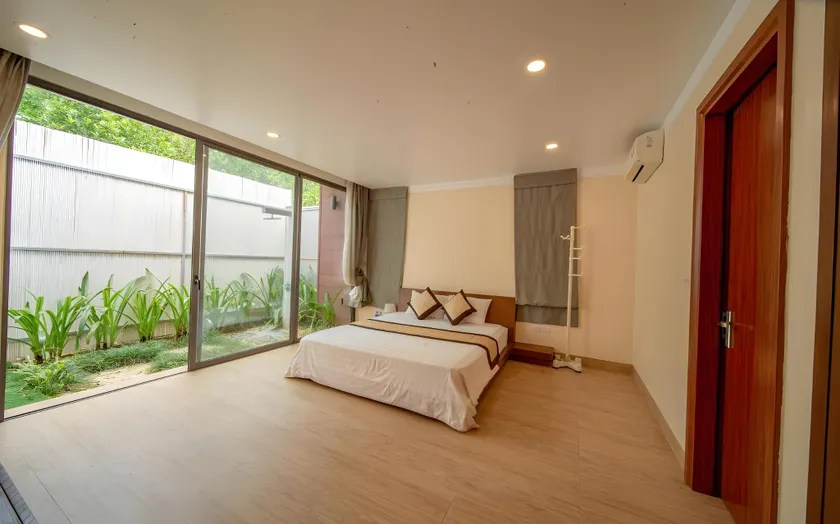 Happy Villa Owner - Image 1