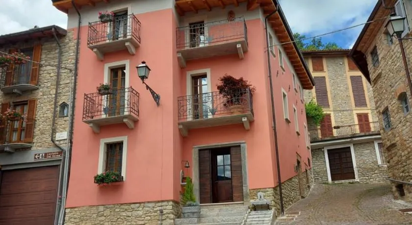 LA MONTADARIA - Image 1