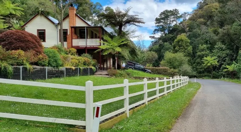 Whitlow Manor 3BR and optional 1BR studio - Image 1