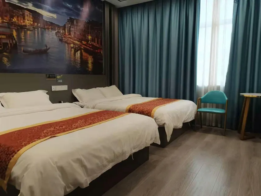 Yaxin Business Hotel - Image 1