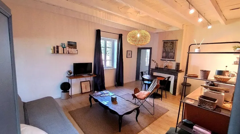 16 Bis-Gîte-Hôtel-Appartement - Image 1