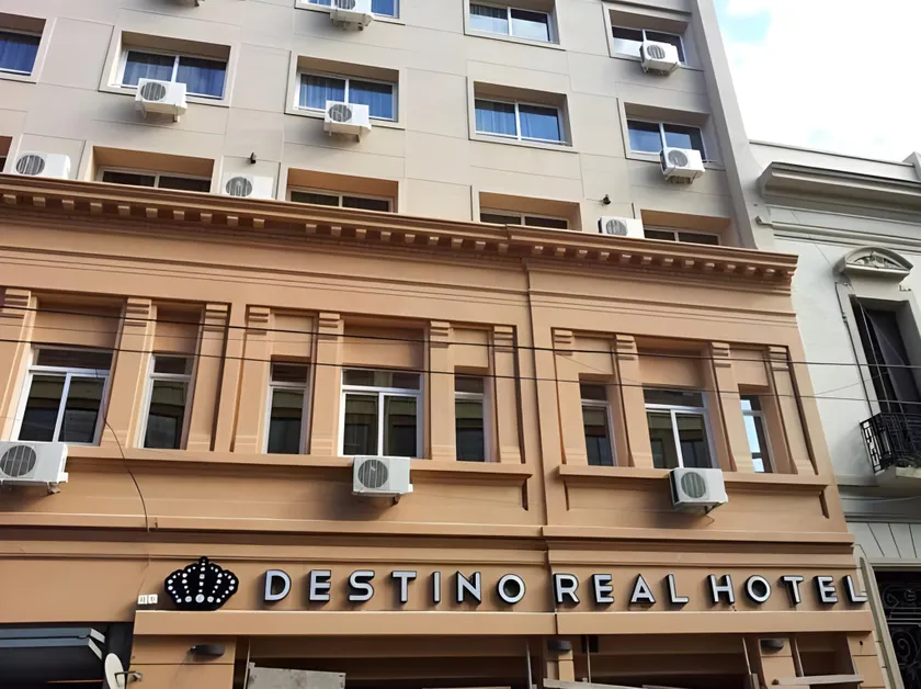 Destino Real Hotel - Image 1