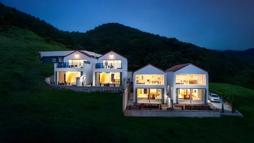 Namhae Jimong Drawing Pool Villa - Image 1