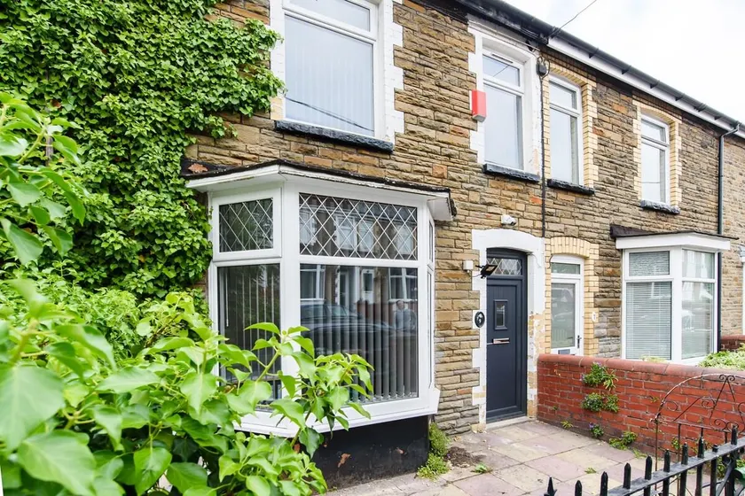 Hengoed House - Image 1