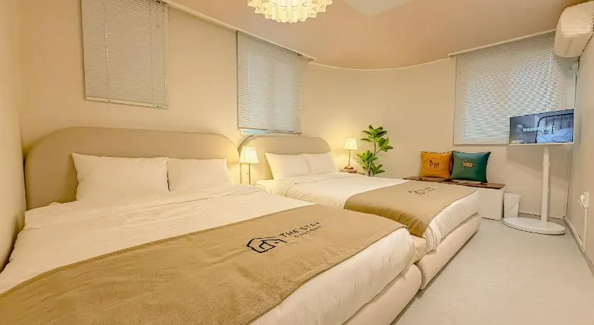 The Stay Gangnam COEX Hanti Station 5 minutes! 3Queen Bed - Image 1
