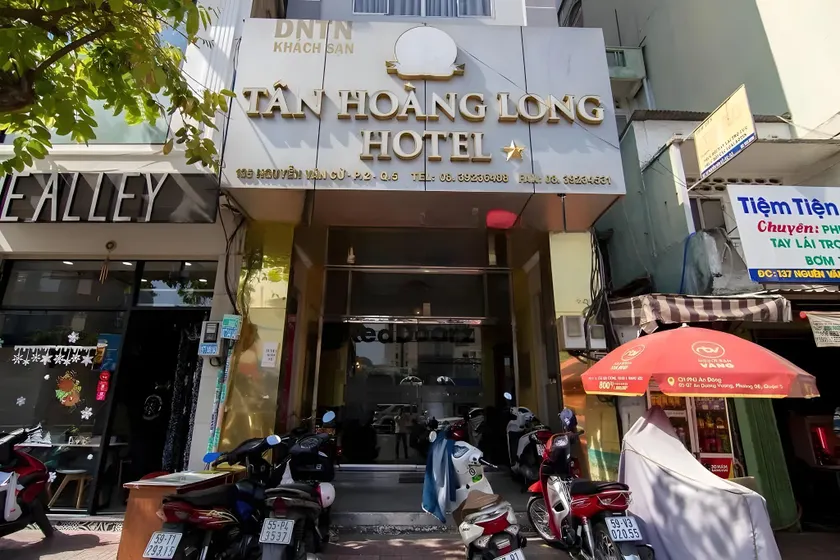 Tan Hoang Long Hotel - Image 1