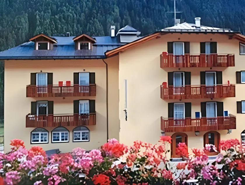 Hotel Ristorante Milano - Image 1